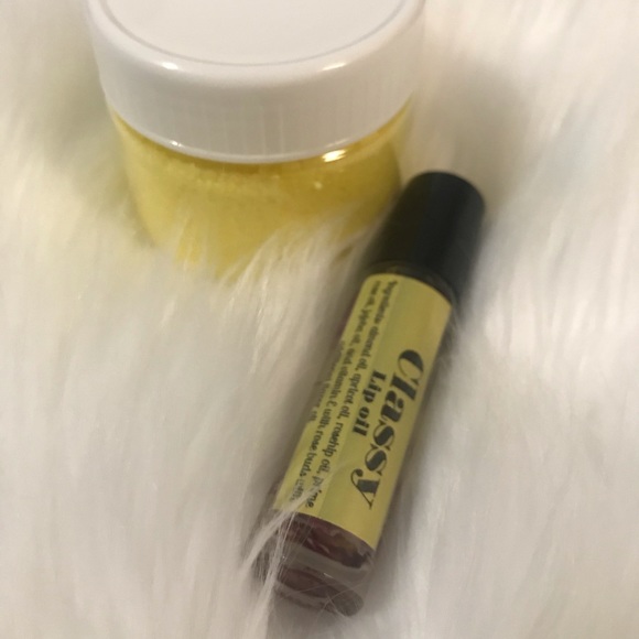 💋just in💋 CLASSY lip oil for normal or dry lip - Picture 2 of 7